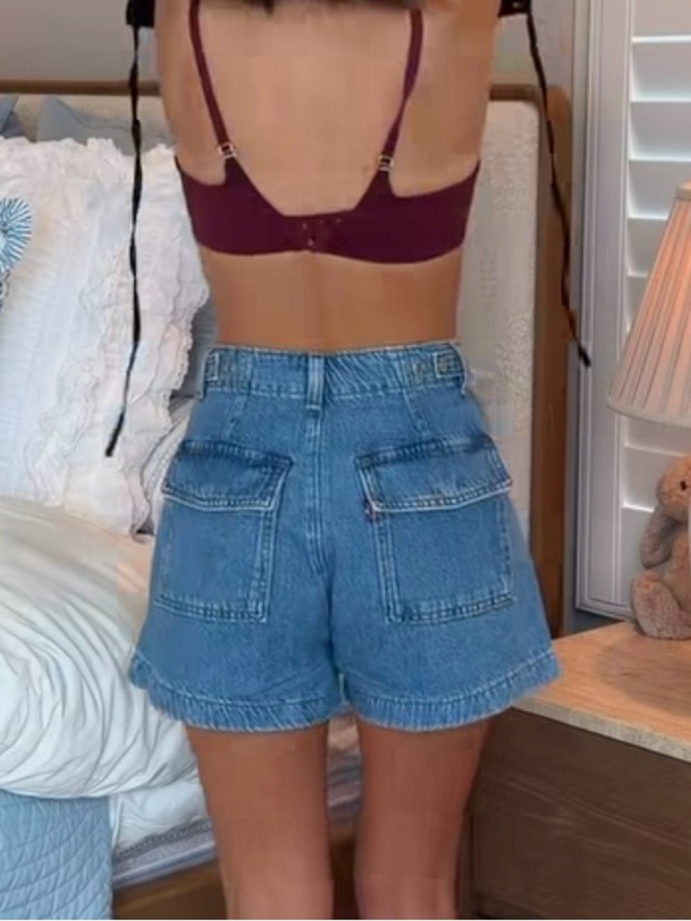 Levi’s Cinch Waist High Rise Utility Denim Shorts - Picture 4 of 11